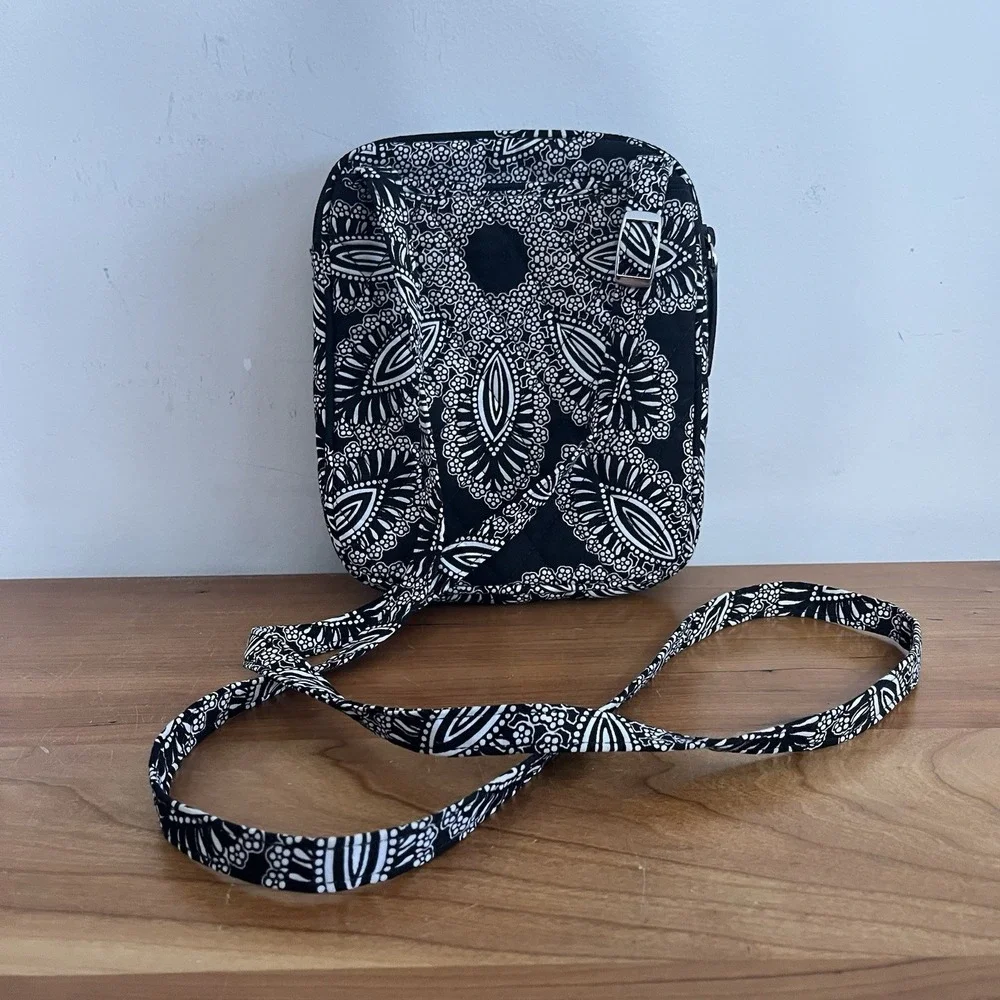 Vera‎ Bradley Blanco Bouquet Mini Hipster Crossbody Purse